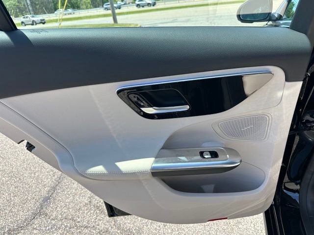 New 2026 Mercedes-Benz C 300 4MATIC Sedan image 14