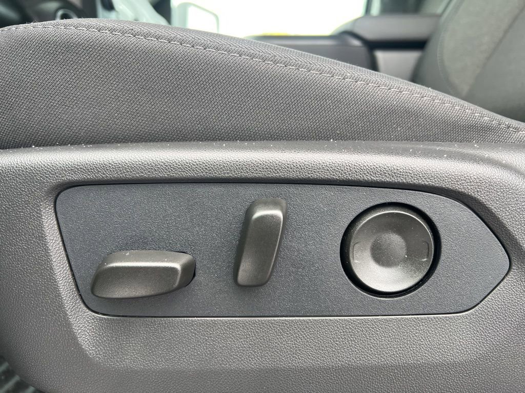 New 2026 Chevrolet Silverado 2500 Custom w/ Custom Convenience Package image 8