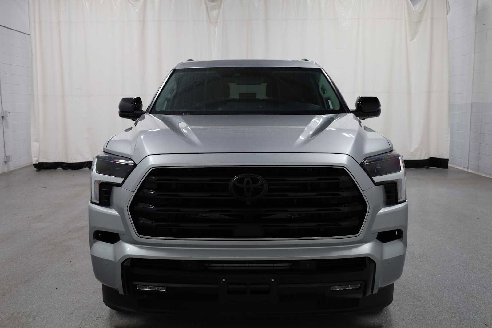 Used 2024 Toyota Sequoia Platinum image 14