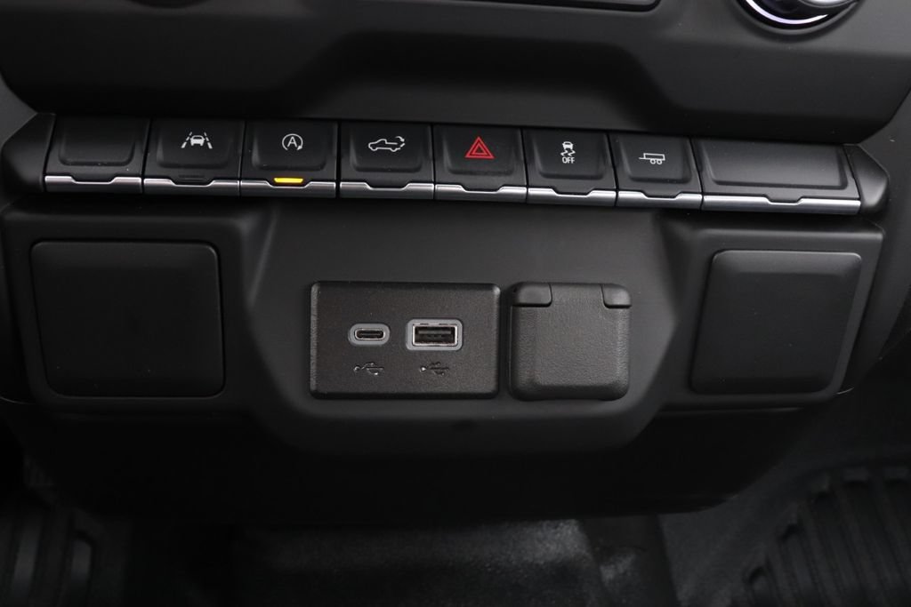 Used 2025 Chevrolet Silverado 1500 W/T RWD image 16