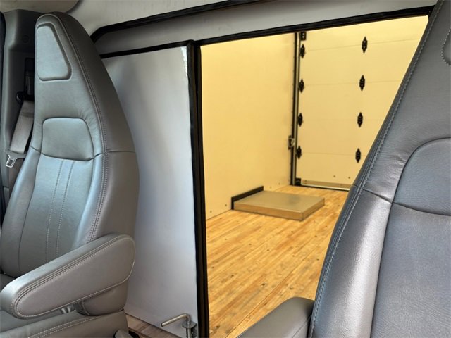 Used 2022 GMC Savana 3500 w/ Power Convenience Package image 25
