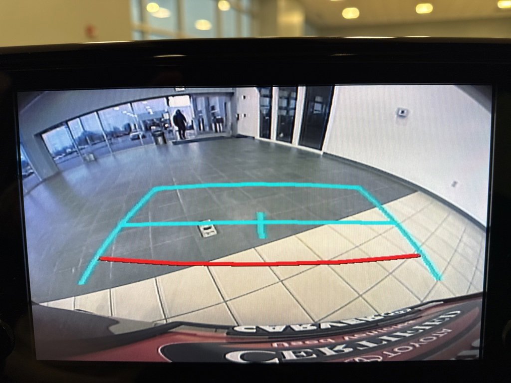 Used 2022 Toyota Sienna XSE image 32