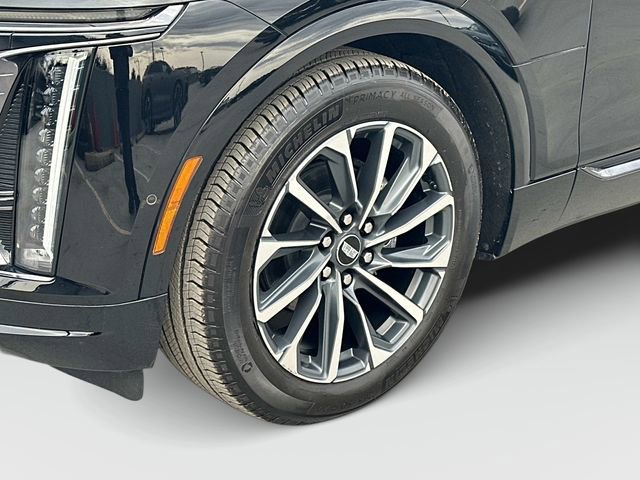 Used 2025 Cadillac Lyriq Sport image 29