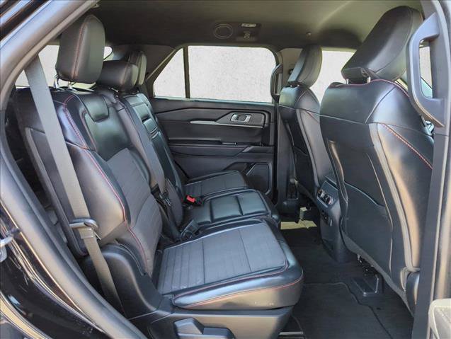 Certified 2025 Ford Explorer ST-Line w/ ST-Line Street Pack AWD/4WD image 21