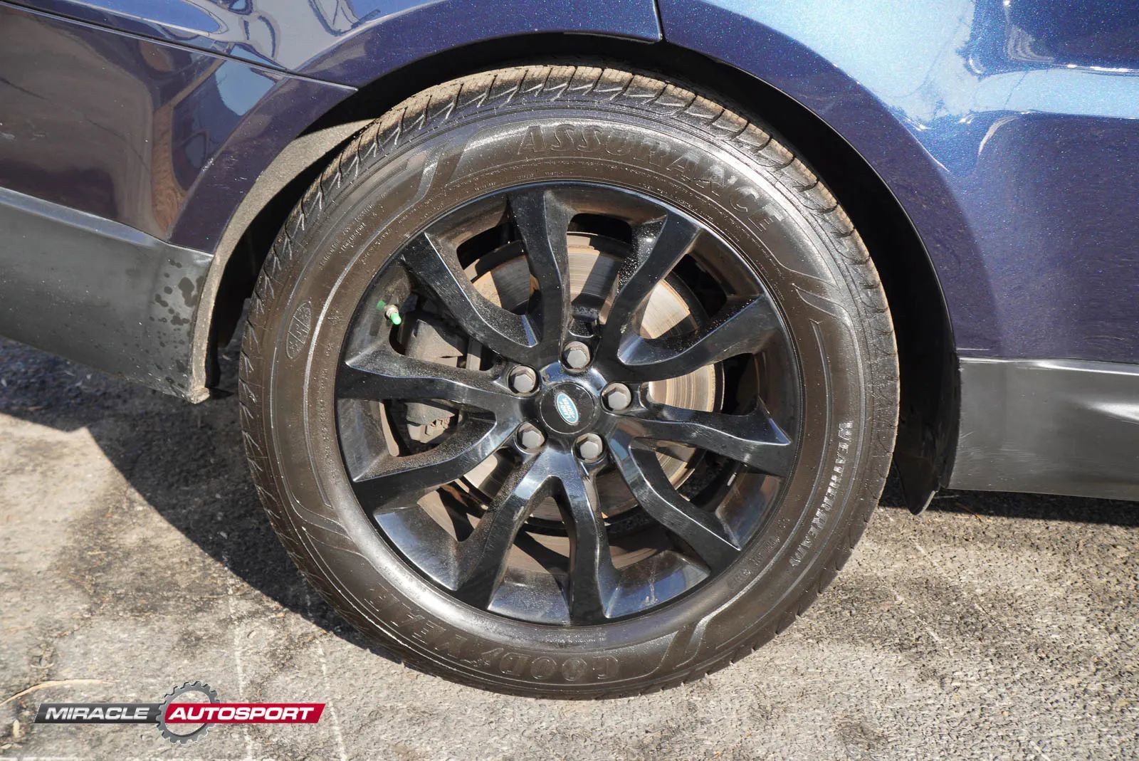 Used 2014 Land Rover Range Rover Sport image 11