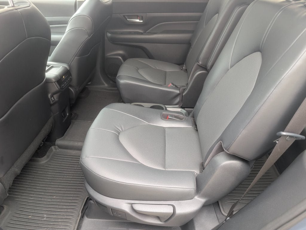 Certified 2024 Toyota Grand Highlander AWD image 5