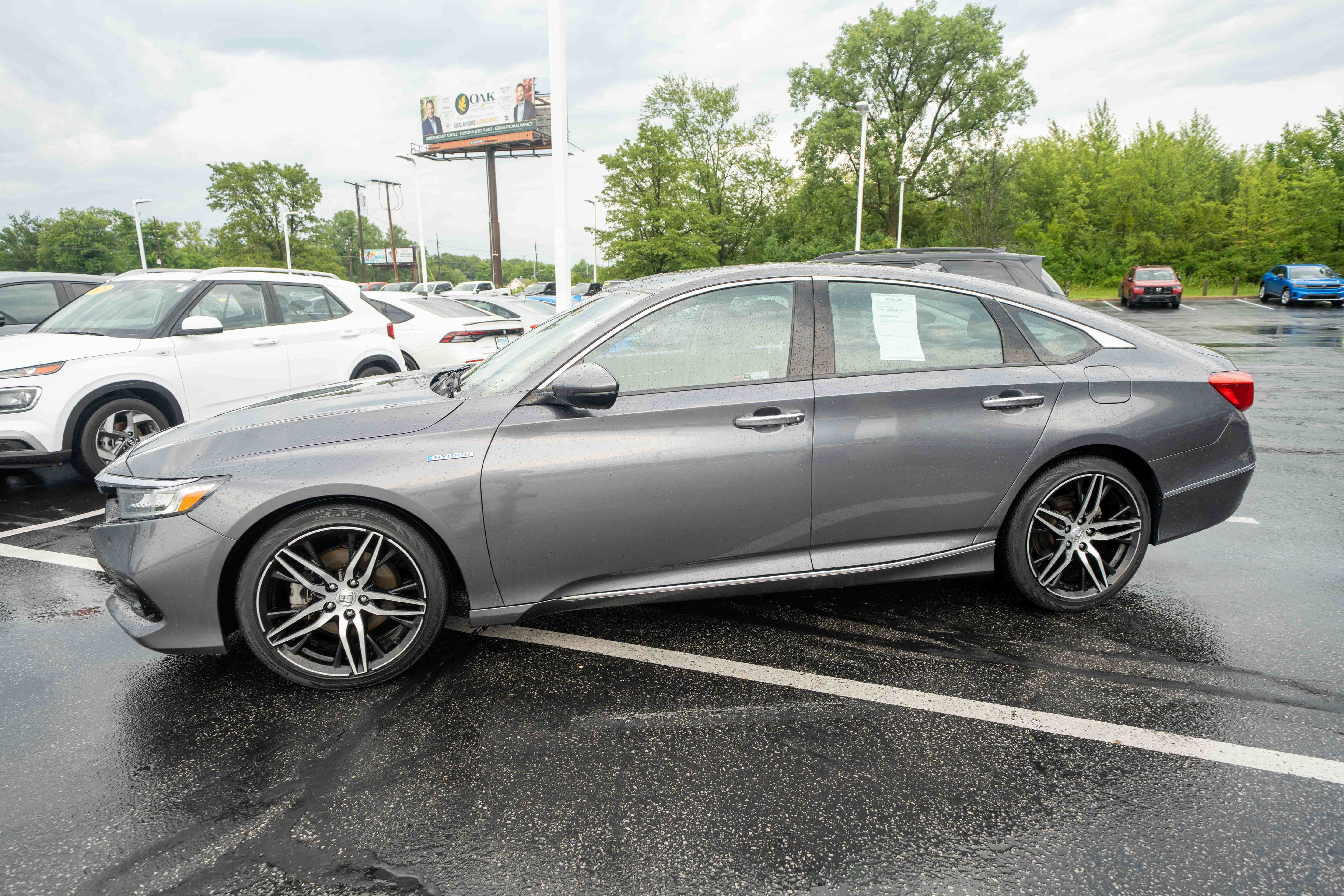 Used 2022 Honda Accord Touring image 3