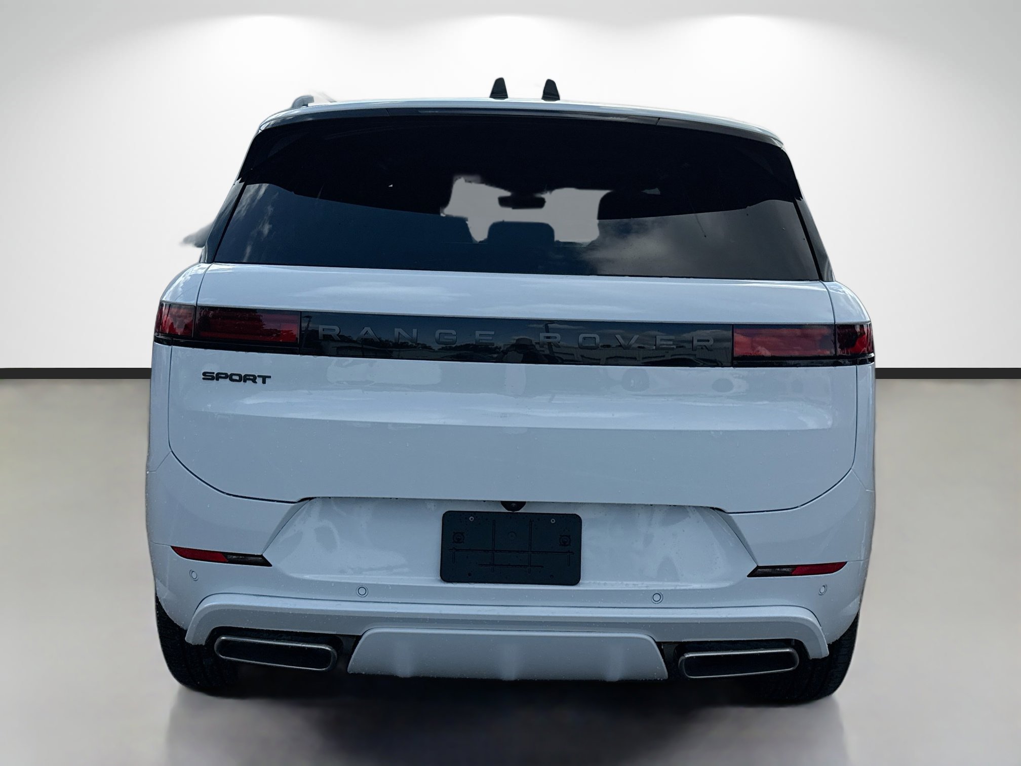 New 2026 Land Rover Range Rover Sport Dynamic SE image 4