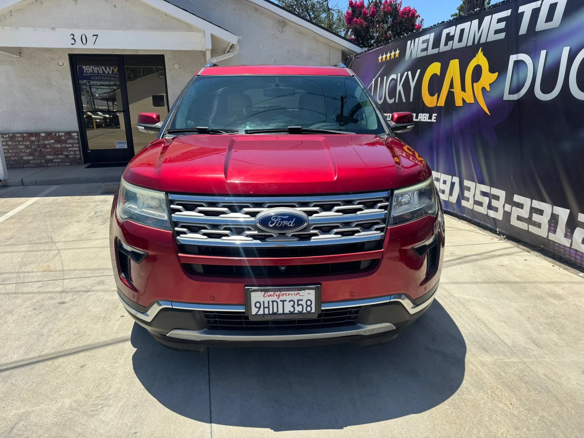 Used 2019 Ford Explorer Limited w/ Class III Trailer Tow Package FWD image 8