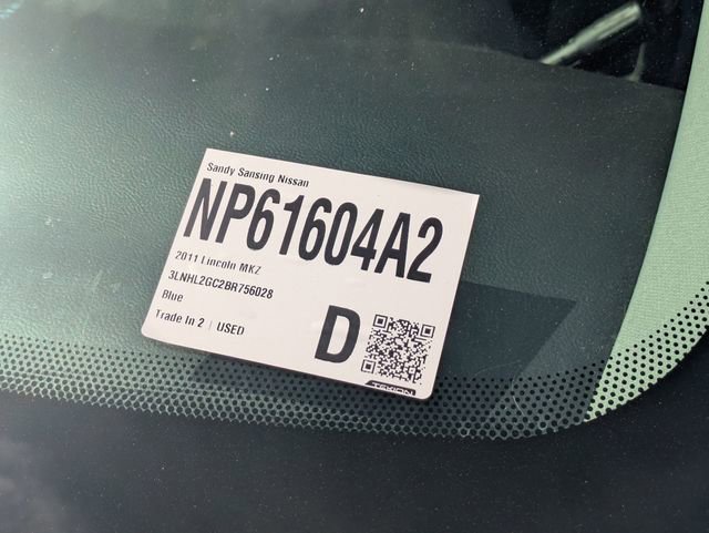 Used 2011 Lincoln MKZ image 7