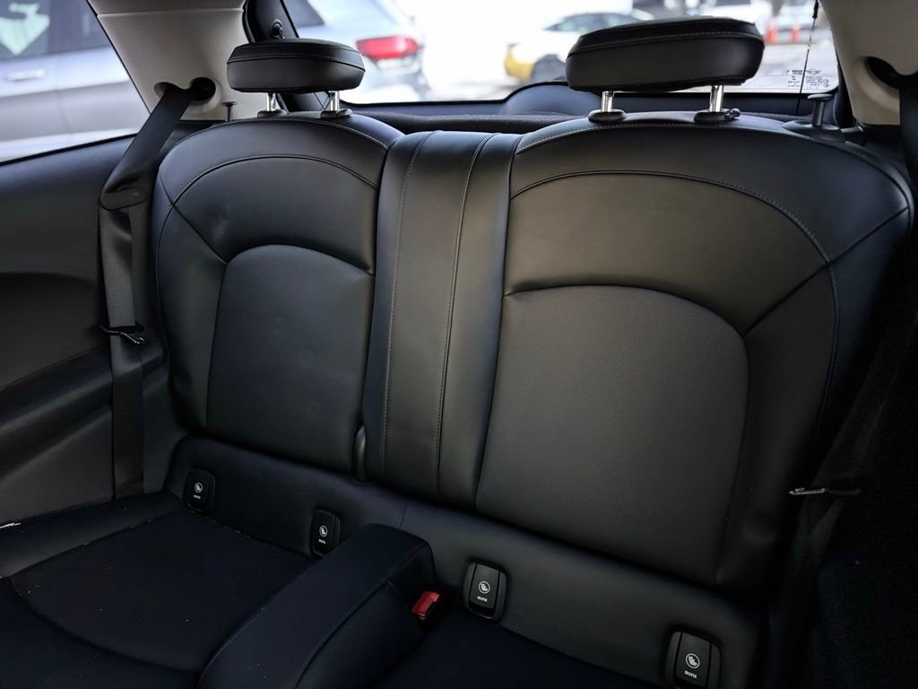 Used 2015 MINI Cooper S image 17