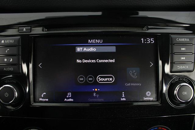 Used 2020 Nissan Rogue Sport S image 4