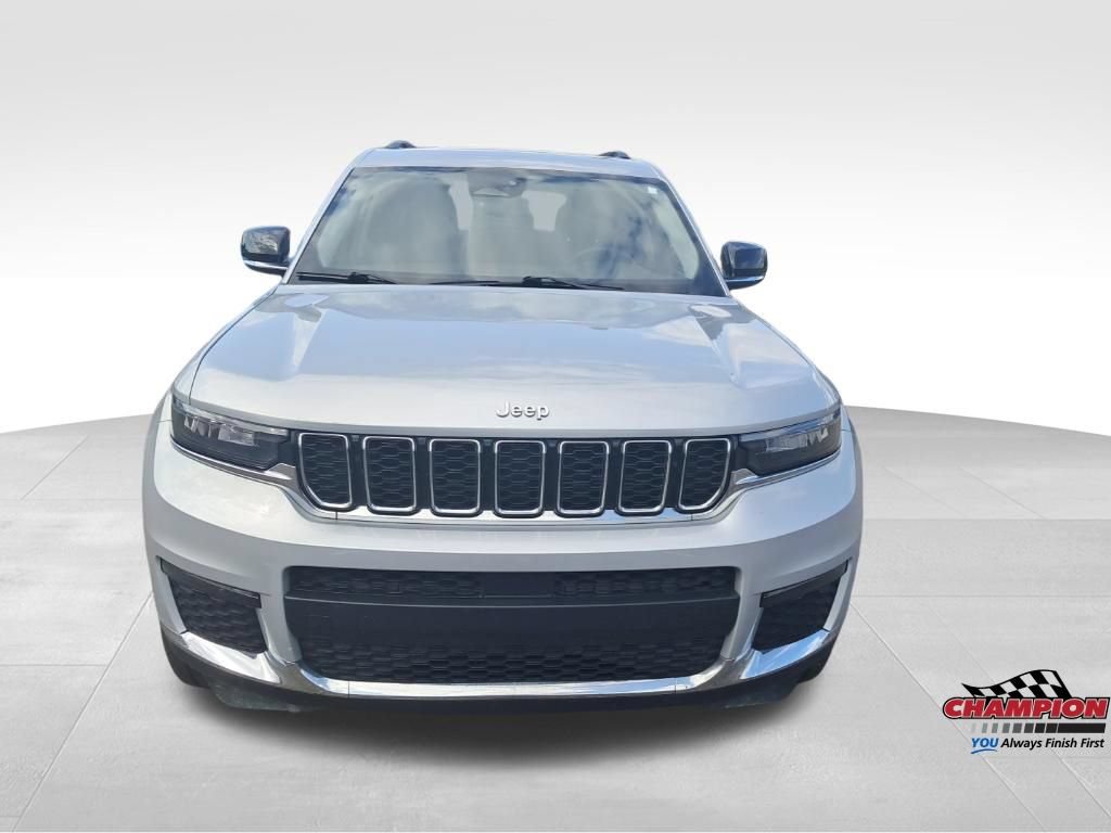 Used 2023 Jeep Grand Cherokee L Limited AWD/4WD image 10