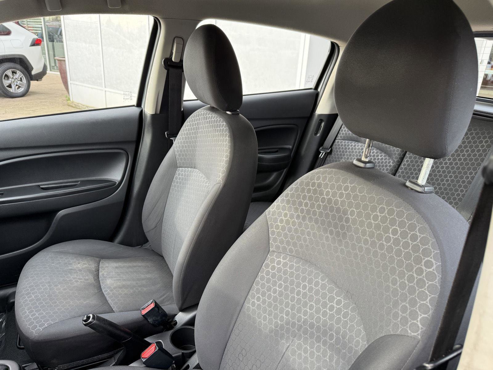 Used 2015 Mitsubishi Mirage DE image 12