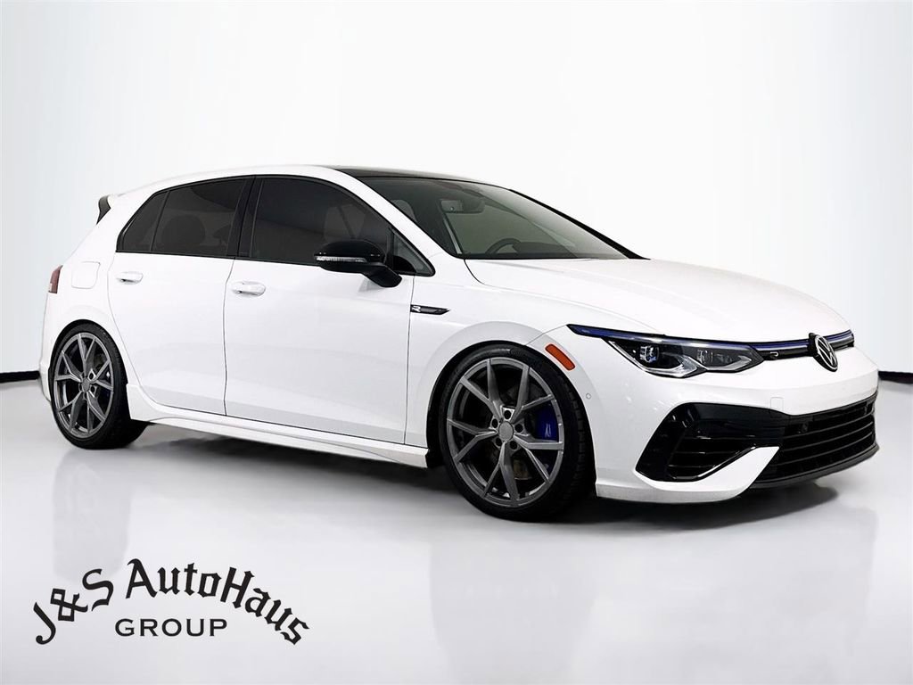 Used 2022 Volkswagen Golf R image 1