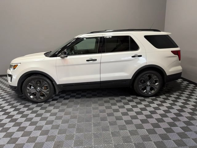 Used 2018 Ford Explorer Sport w/ Equipment Group 401A AWD/4WD image 6