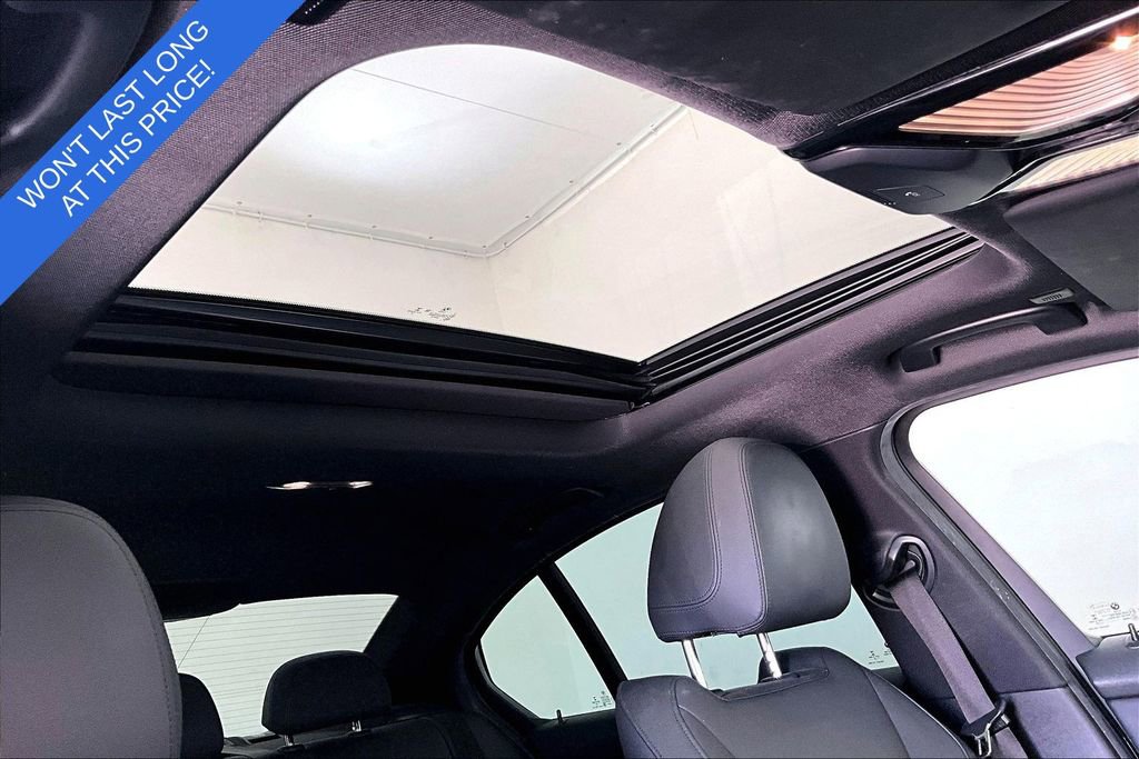 Used 2020 BMW 330i Sedan w/ M Sport Package image 22