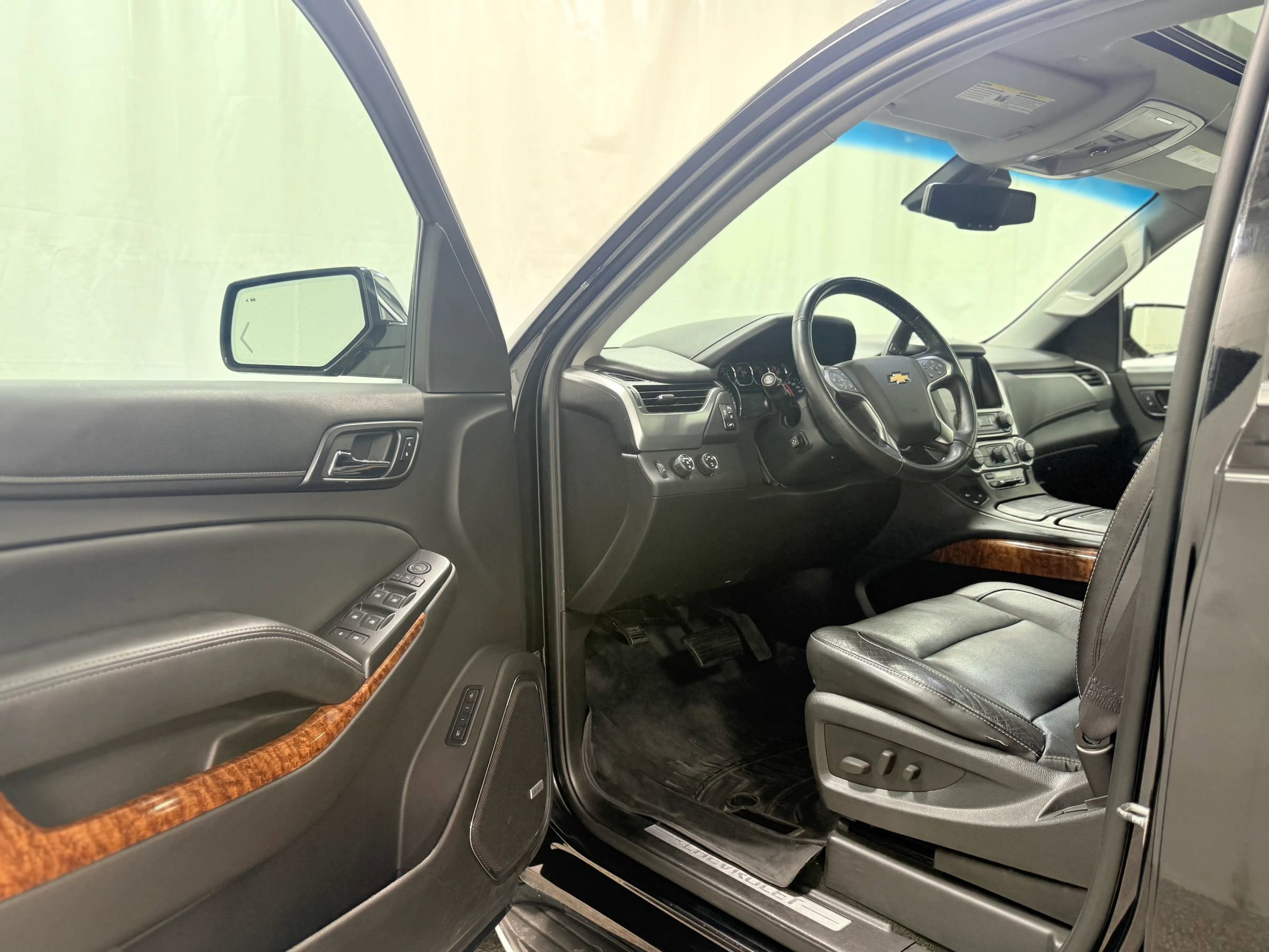 Used 2015 Chevrolet Tahoe LTZ image 10