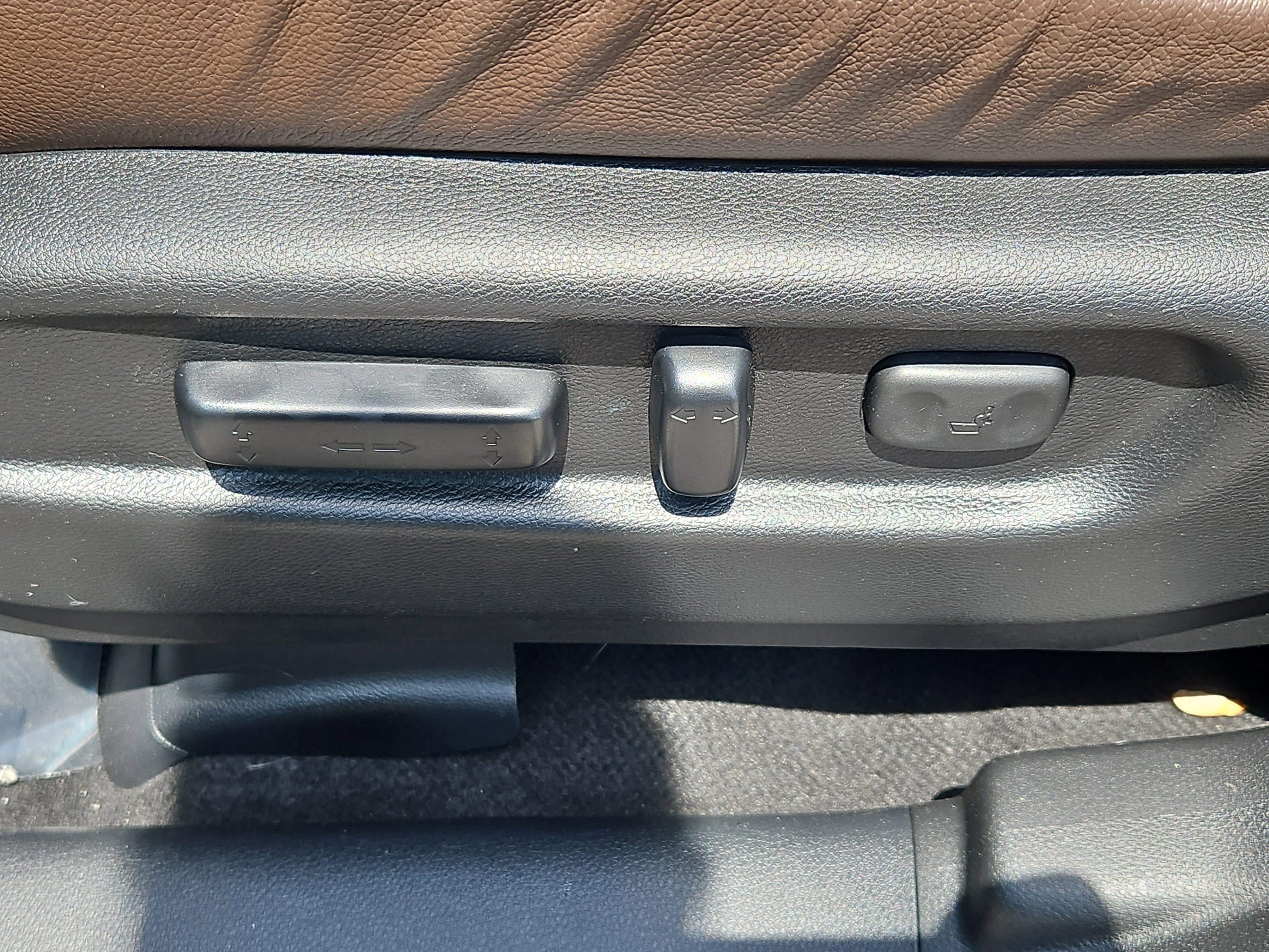 Certified 2024 Honda Passport EX-L image 16