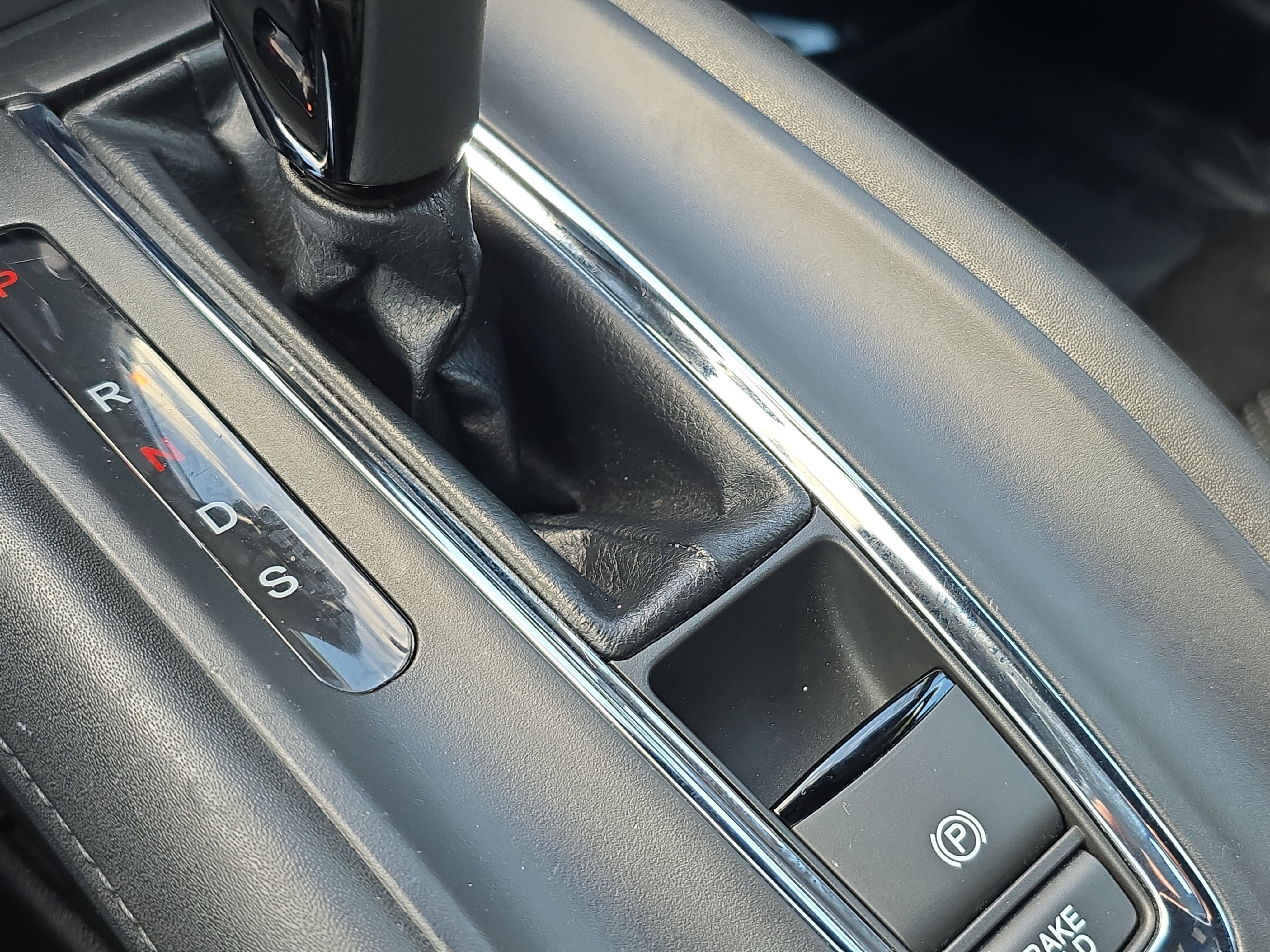 Certified 2019 Honda HR-V Sport image 27