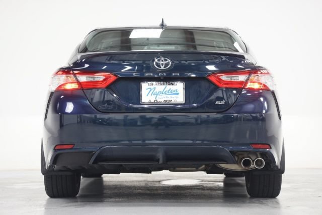 Used 2020 Toyota Camry SE FWD image 12