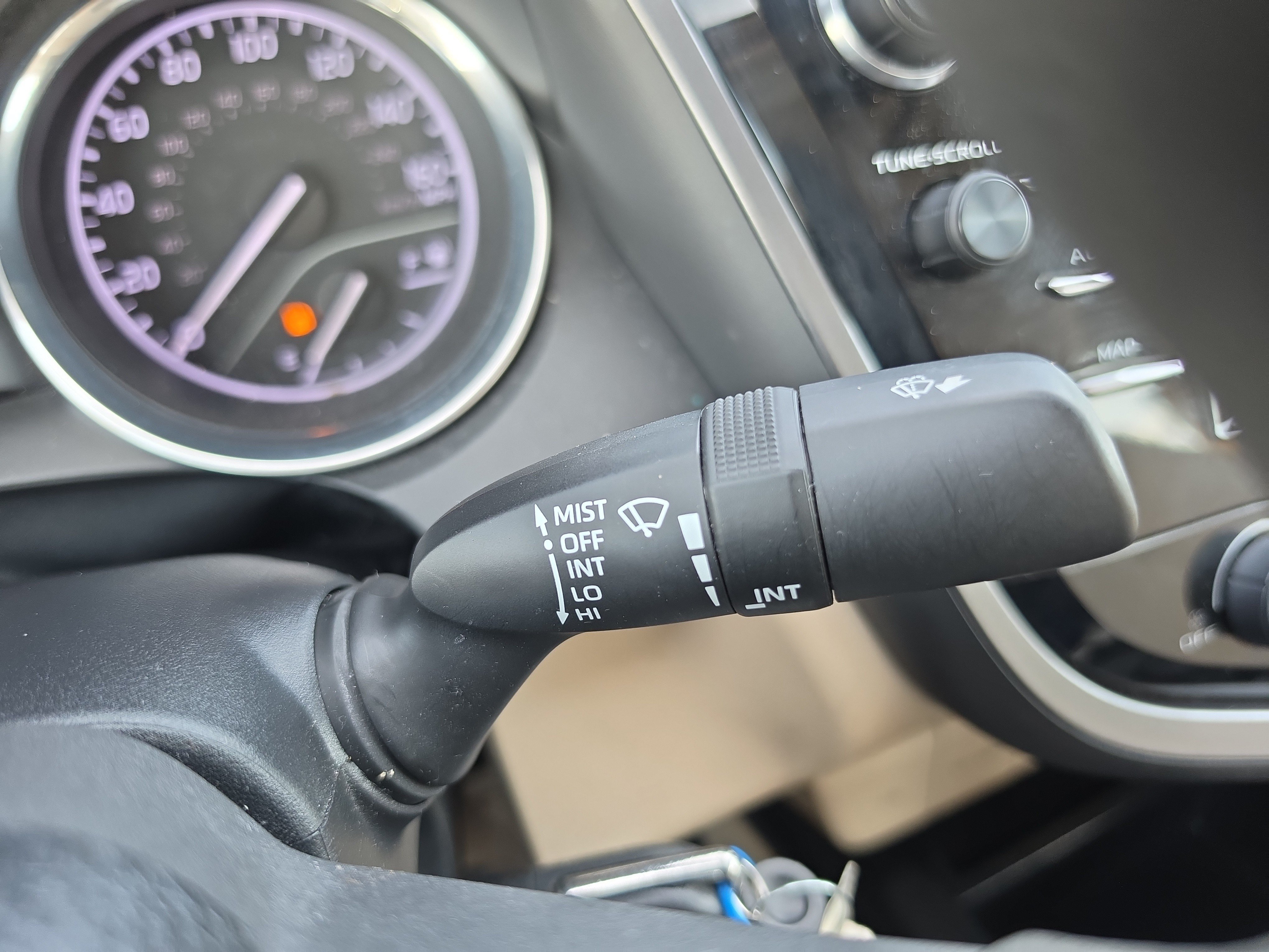 Used 2020 Toyota Camry LE FWD image 23