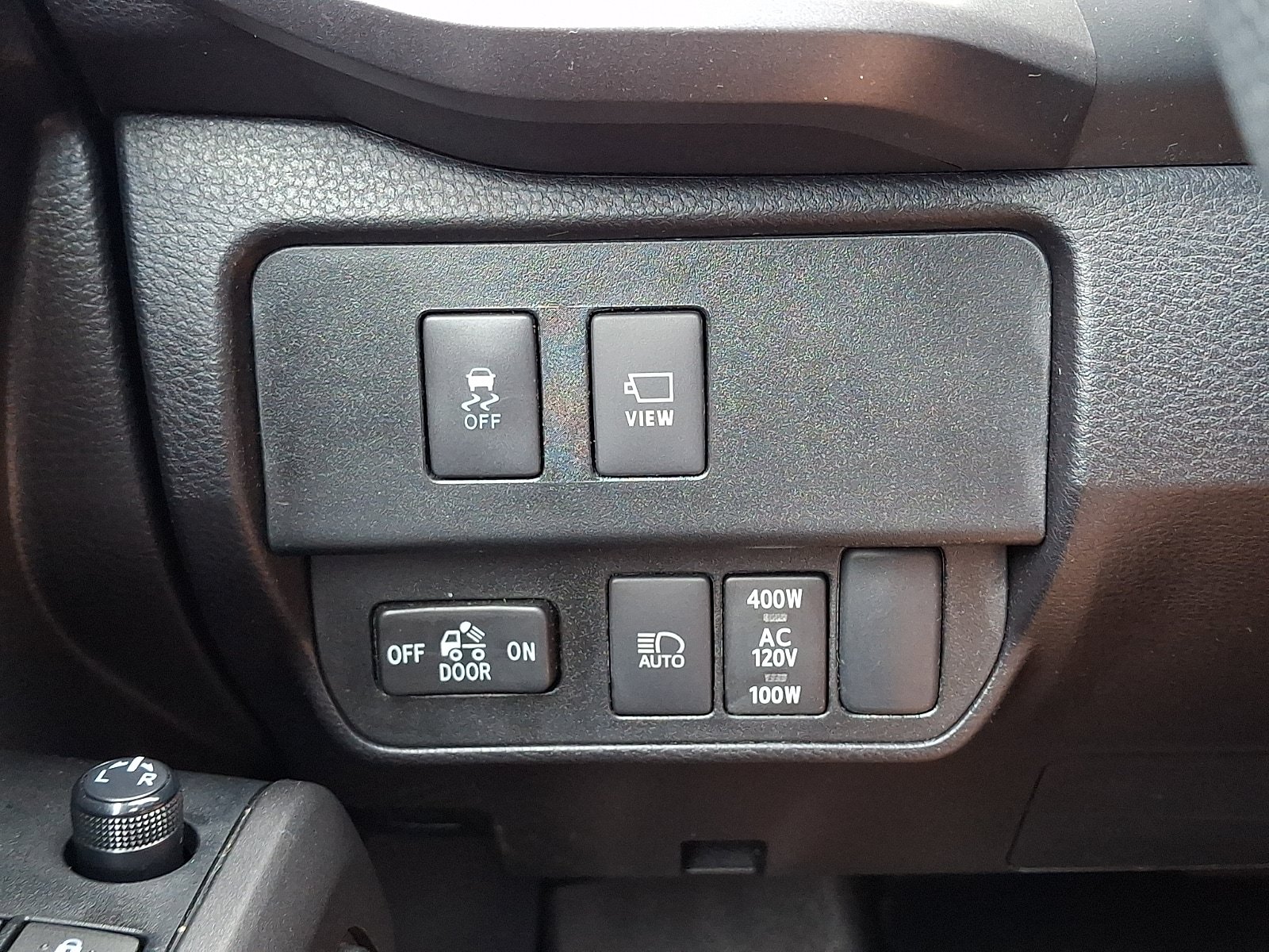 Used 2023 Toyota Tacoma TRD Off-Road w/ TRD Premium Off Road Package AWD/4WD image 26