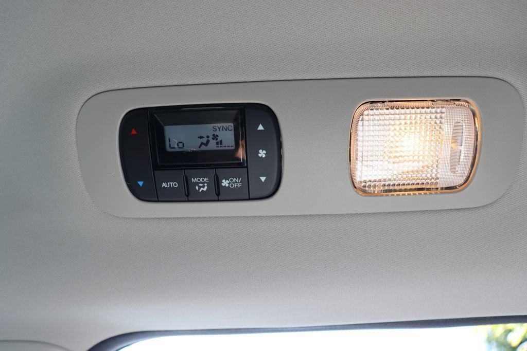 Used 2026 Honda Odyssey Elite image 17