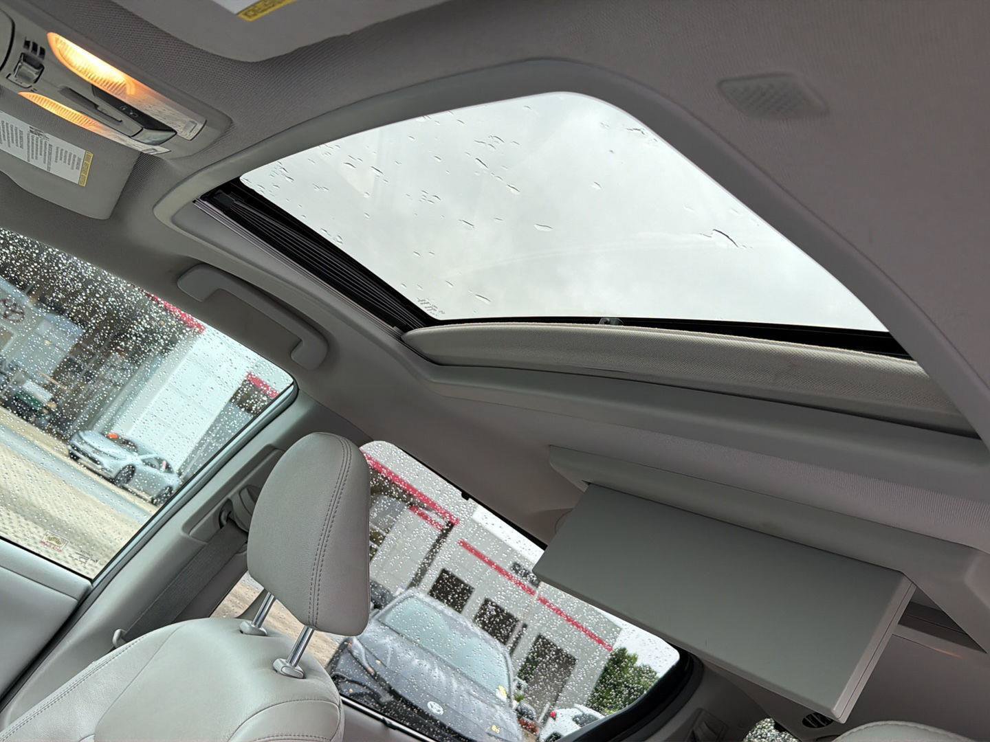Used 2019 Toyota Sienna XLE Premium FWD image 29