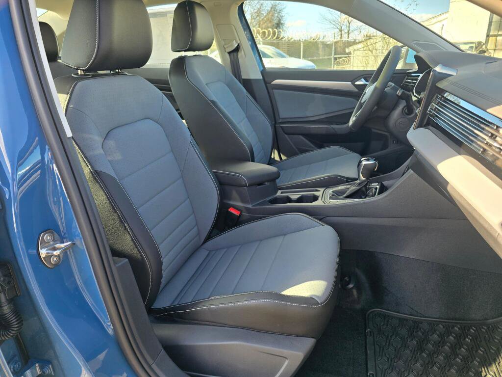 New 2026 Volkswagen Jetta SE image 44