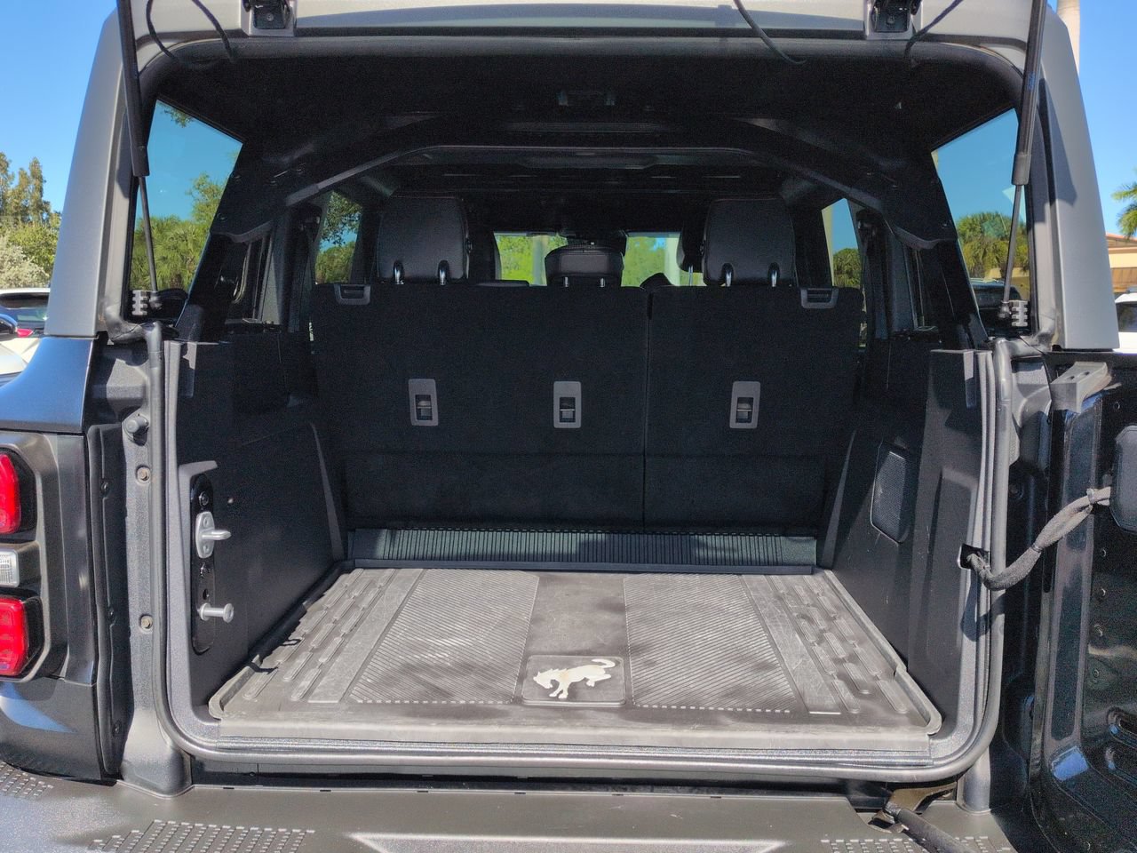 Certified 2024 Ford Bronco Raptor w/ Interior Carbon Fiber Pack 6 AWD/4WD image 13