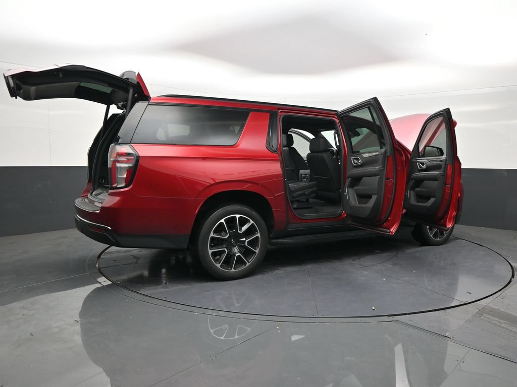 Used 2021 Chevrolet Suburban RST AWD/4WD image 27