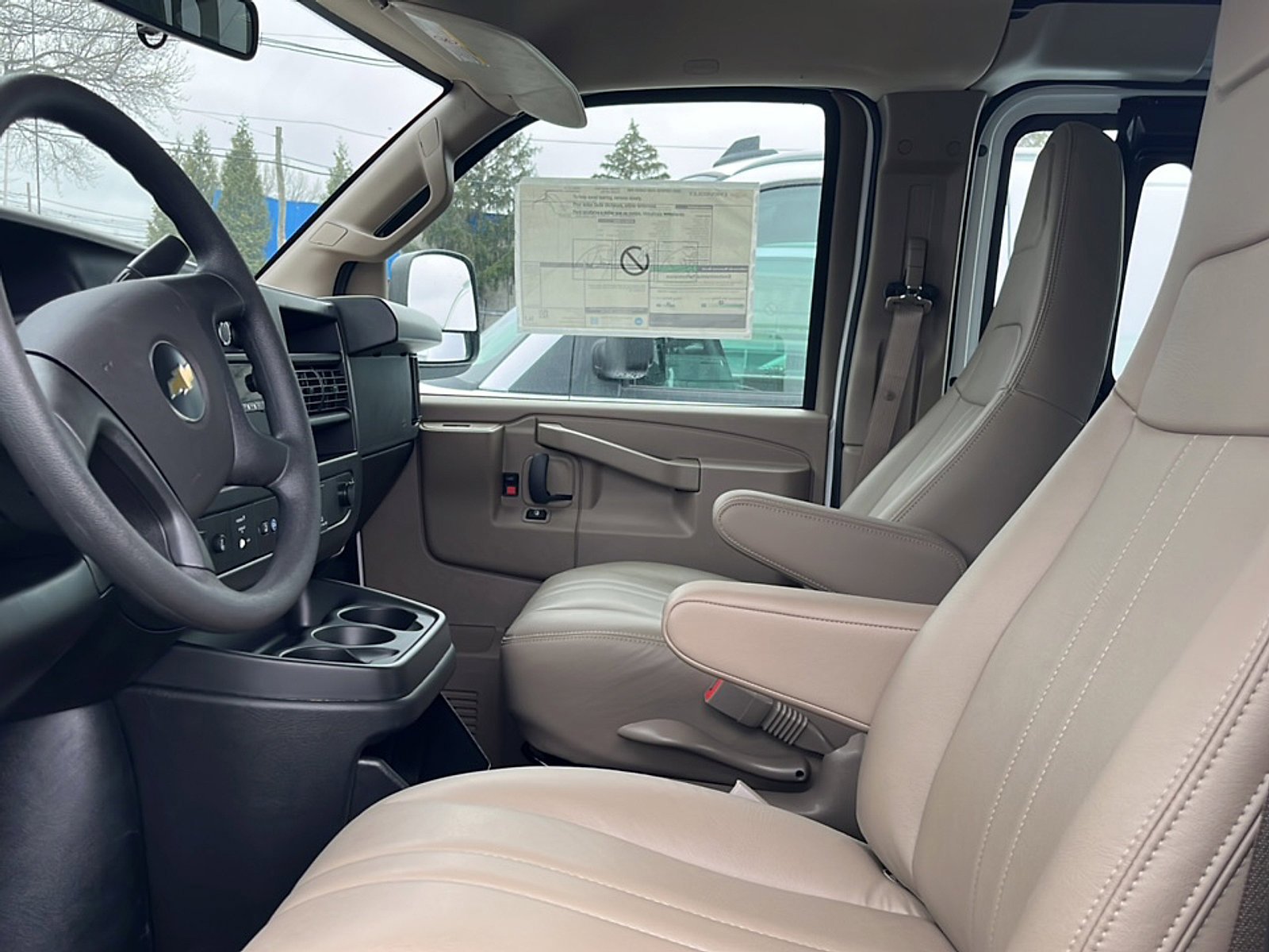 New 2025 Chevrolet Express 2500 RWD image 9