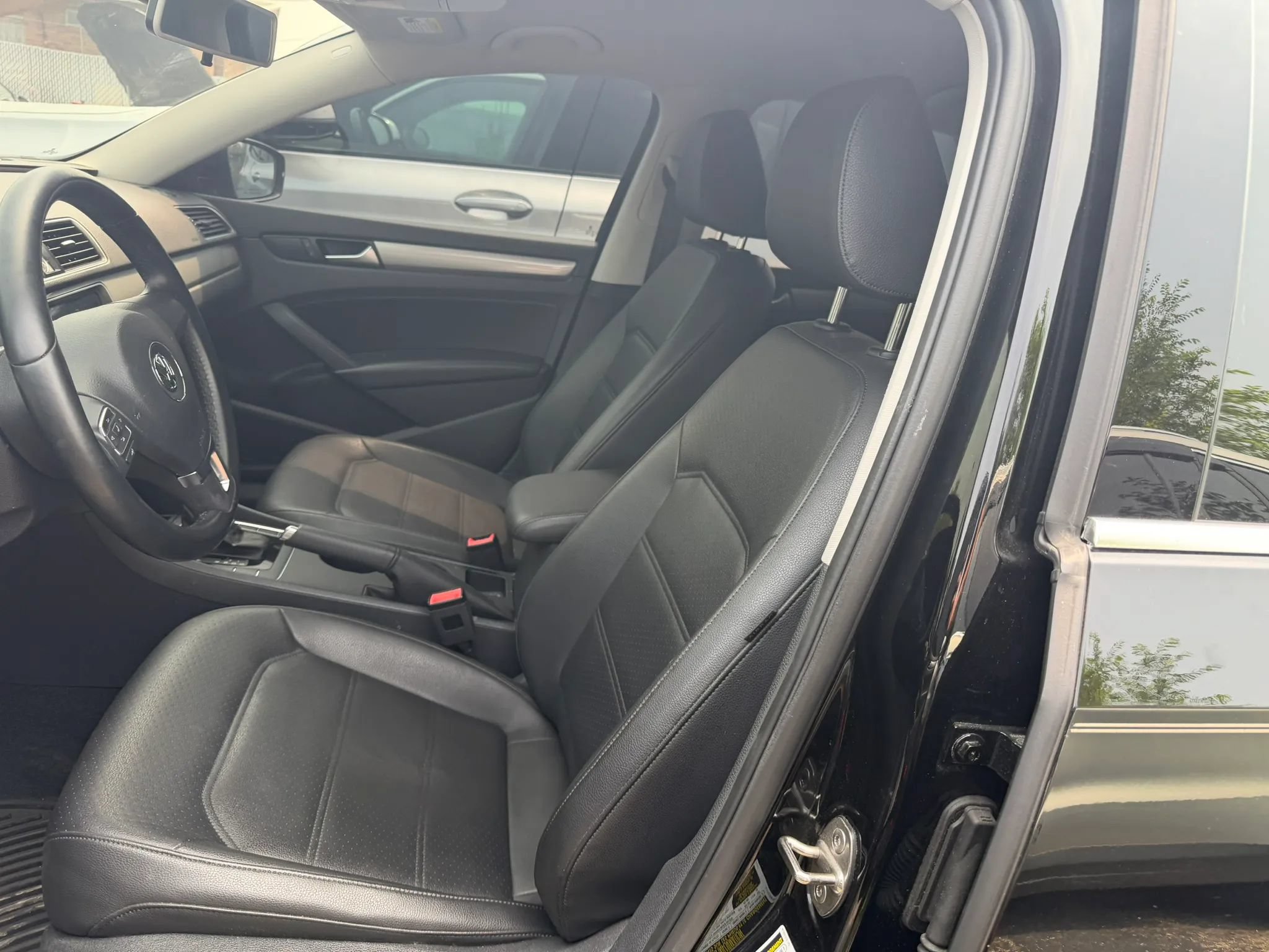 Used 2015 Volkswagen Passat 1.8T S FWD image 13