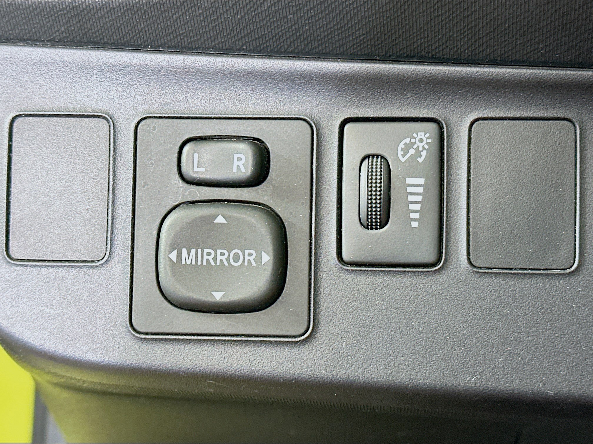 Used 2015 Toyota Prius C Two FWD image 16