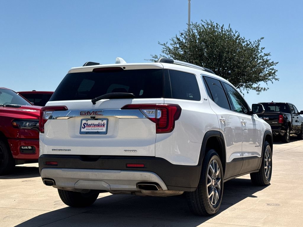 Used 2023 GMC Acadia SLT AWD/4WD image 9
