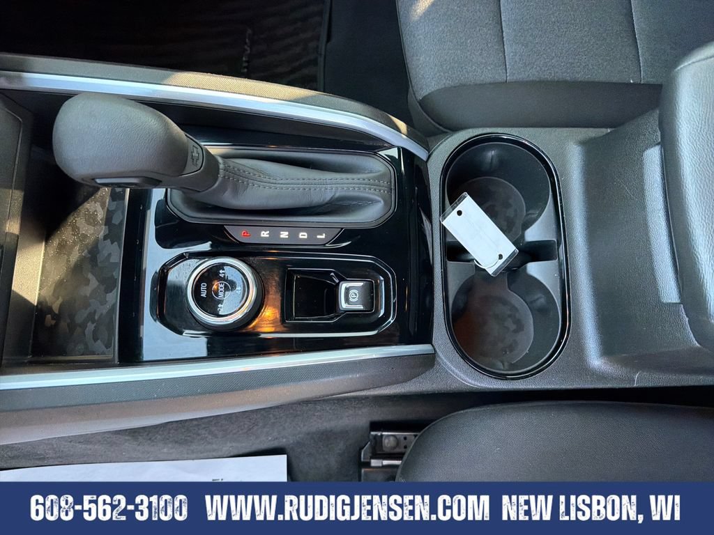Used 2024 Chevrolet Colorado Trail Boss w/ Advanced Trailering Package AWD/4WD image 25
