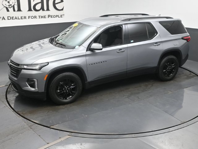 Used 2023 Chevrolet Traverse LT FWD image 50
