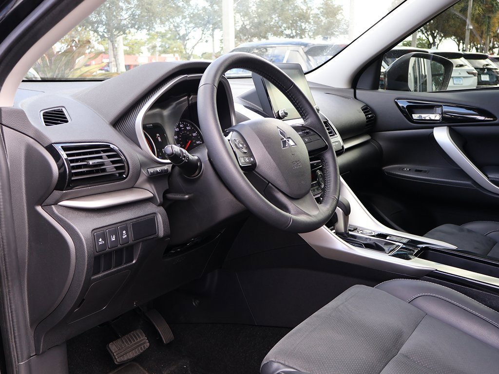 Used 2023 Mitsubishi Eclipse Cross SE image 24