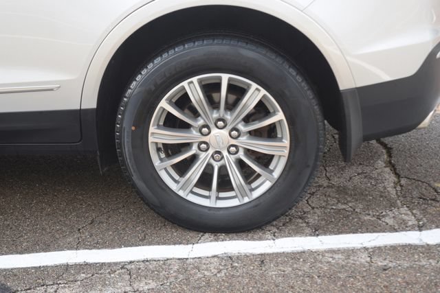 Used 2017 Cadillac XT5 Luxury w/ Driver Awareness Package FWD image 26