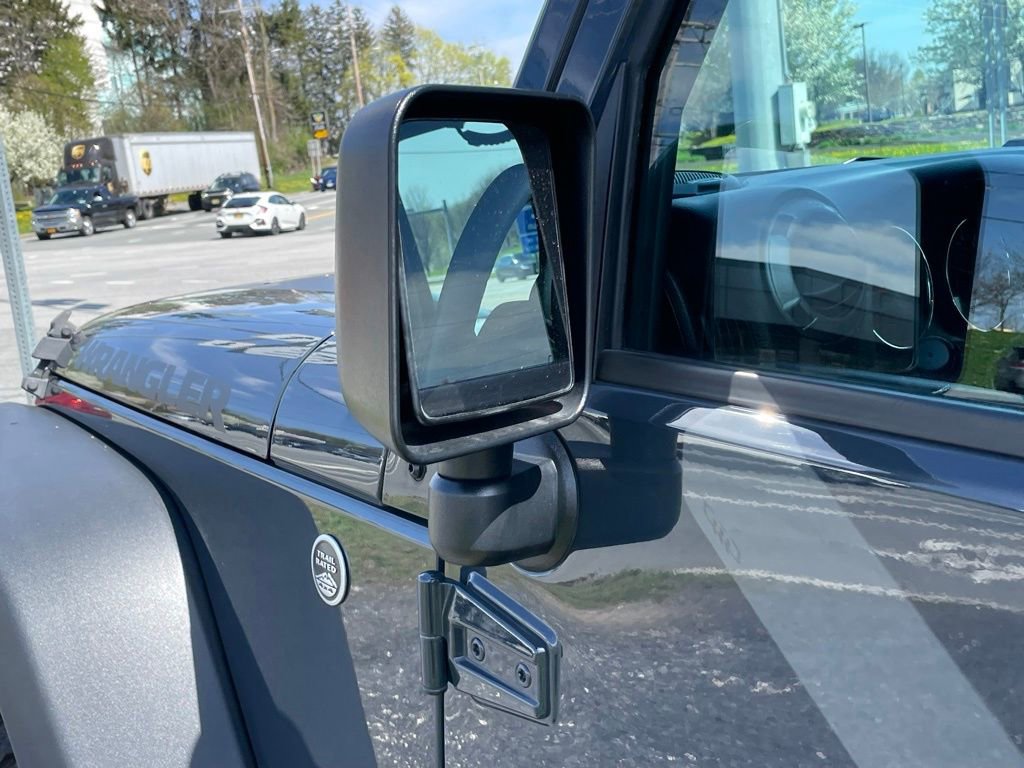 Used 2017 Jeep Wrangler Unlimited Sport AWD/4WD image 30