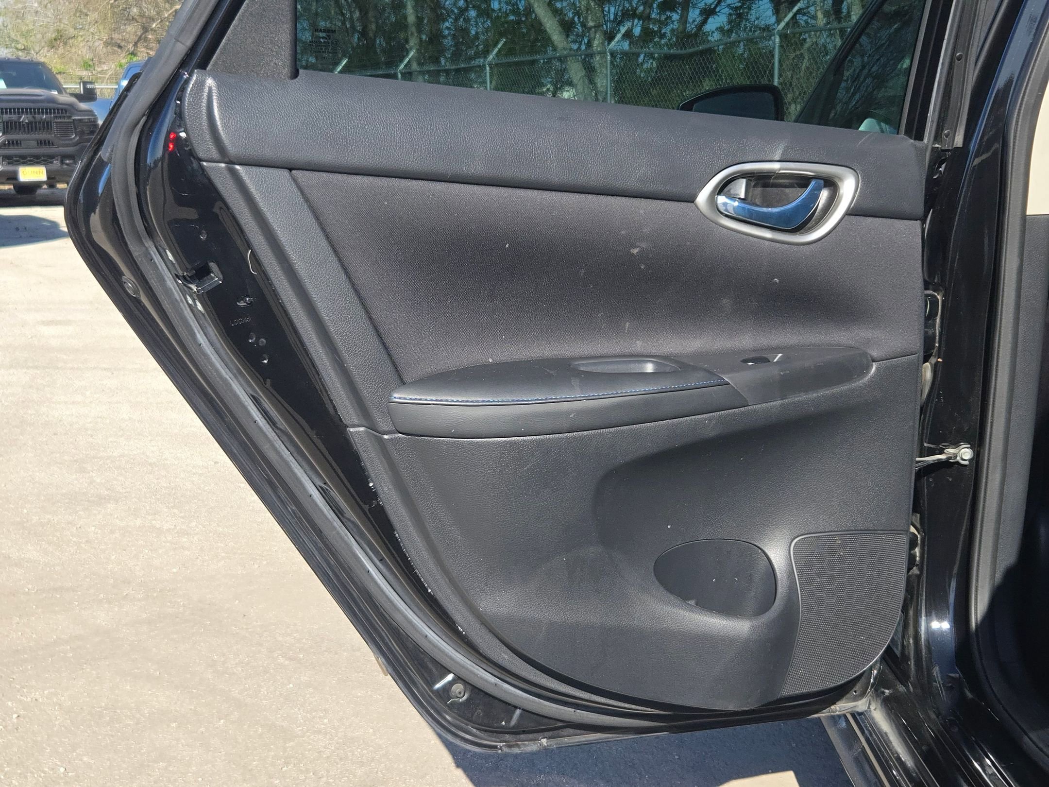 Used 2018 Nissan Sentra SR w/ SR Midnight Edition Package image 14