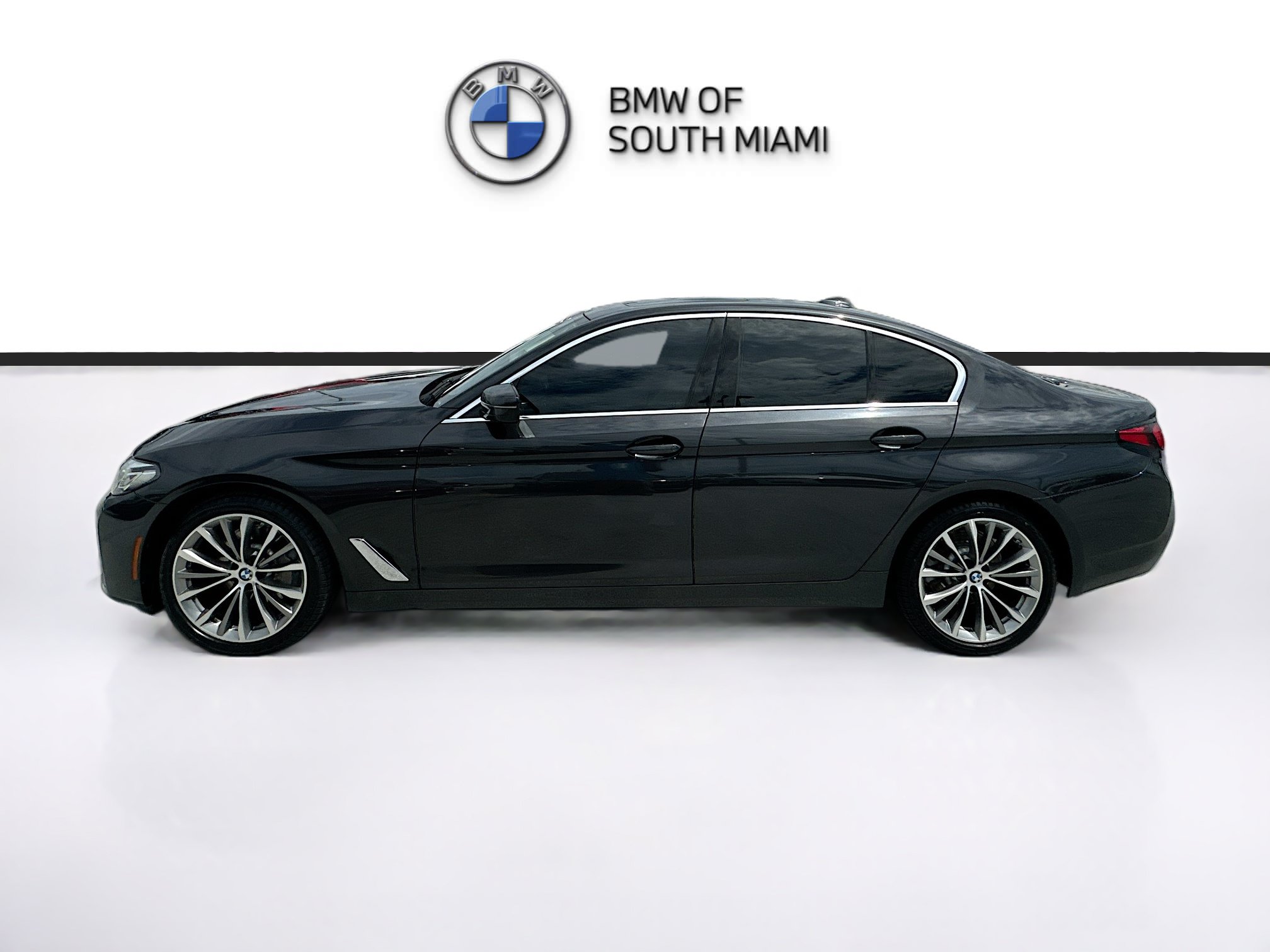 Used 2022 BMW 530i w/ M Sport Package RWD image 4
