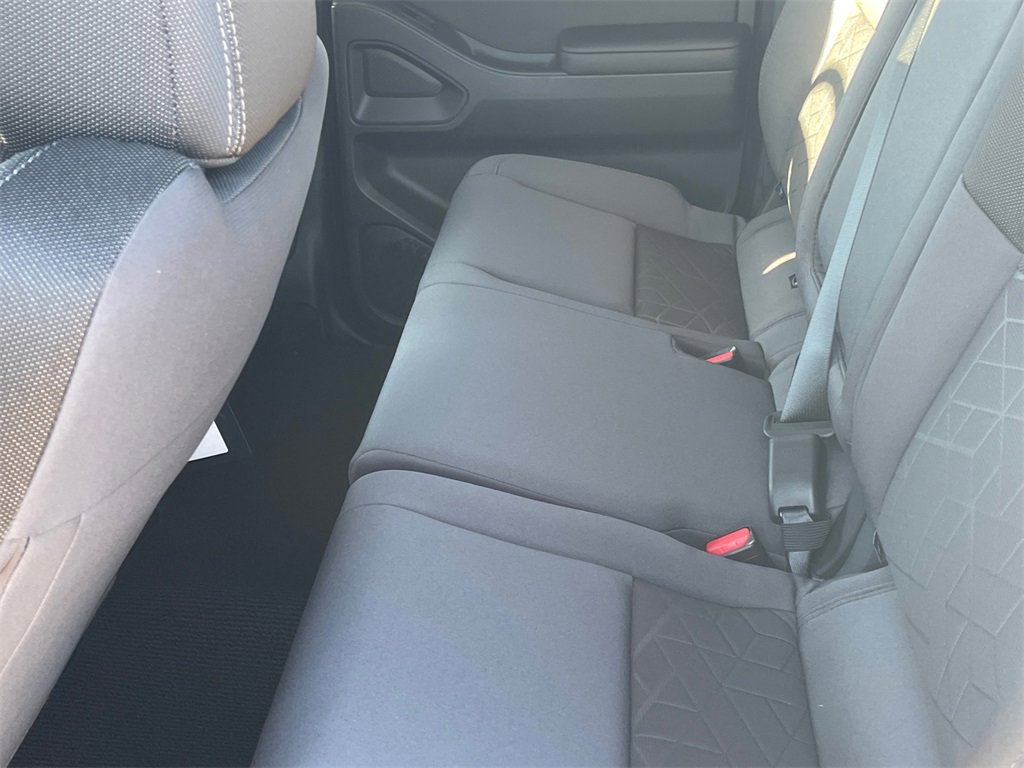 New 2025 Nissan Frontier SV image 7