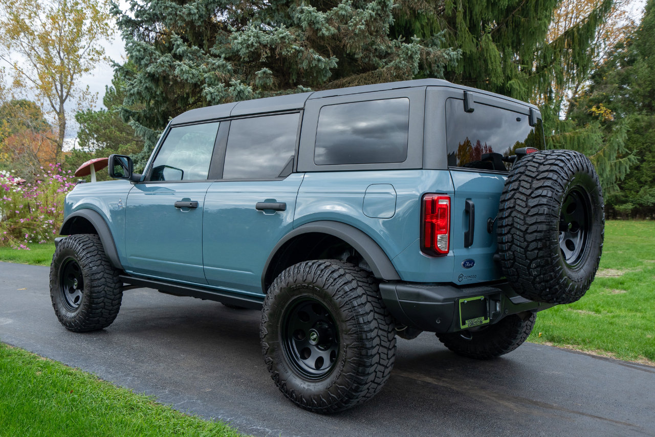 Used 2022 Ford Bronco Black Diamond image 5