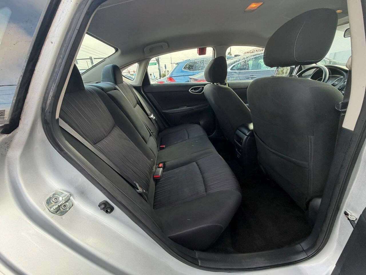 Used 2019 Nissan Sentra SV image 4