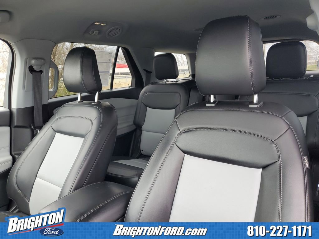 Certified 2022 Ford Explorer XLT w/ Equipment Group 202A image 11