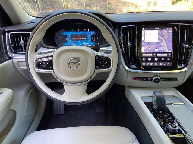 New 2026 Volvo V60 B5 Cross Country Plus w/ Climate Package AWD/4WD image 13