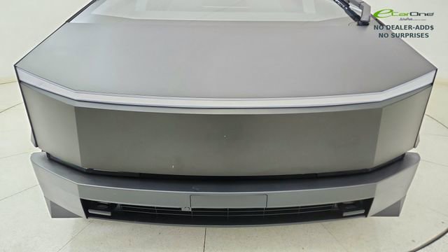 Used 2024 Tesla Cybertruck AWD Crew Cab image 8