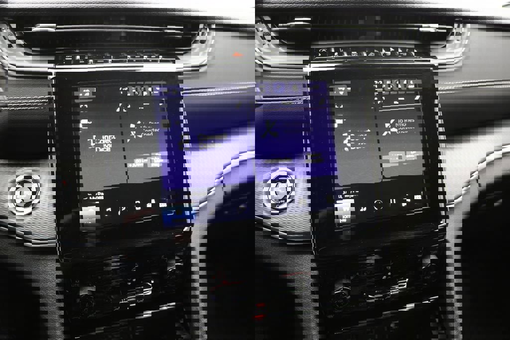 Used 2023 Jeep Grand Cherokee L Laredo image 21